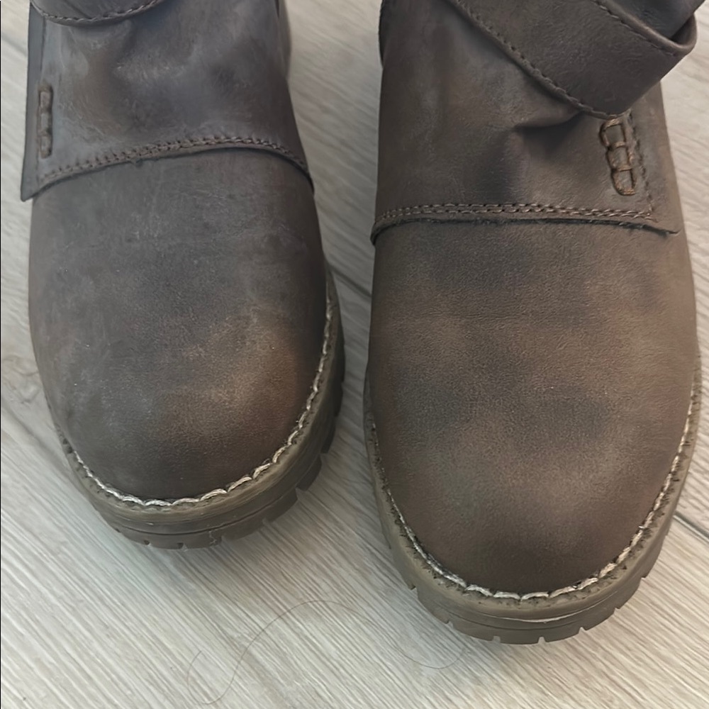 Brown Leather Ankle Boots - Picture 5 of 6